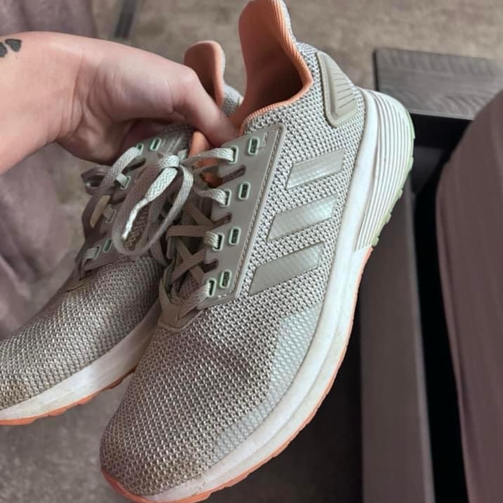 Women’s adidas tennis shoes